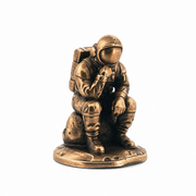 Astronaut Thinker
