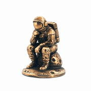 Astronaut Thinker