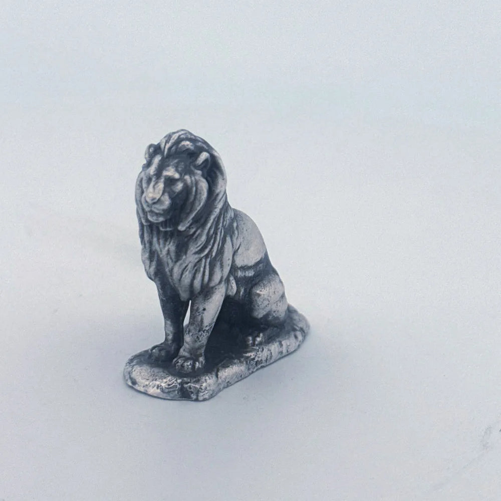 Lion hand-poured 999+ silver statue by Gold Spartan