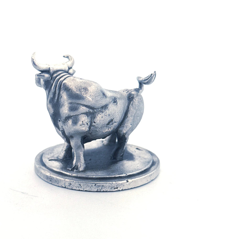 Bull hand-poured 999+ silver statue by Gold Spartan