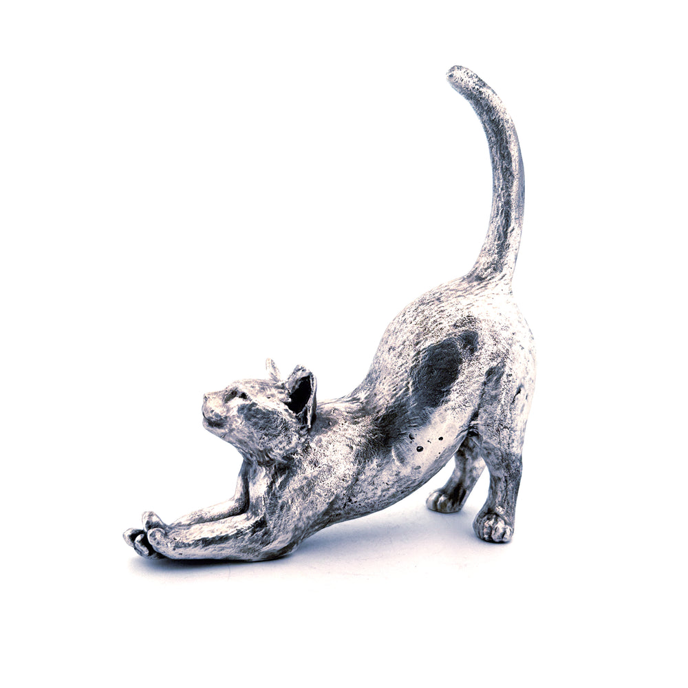 Stretching Cat hand-poured 999+ silver statue by Gold Spartan