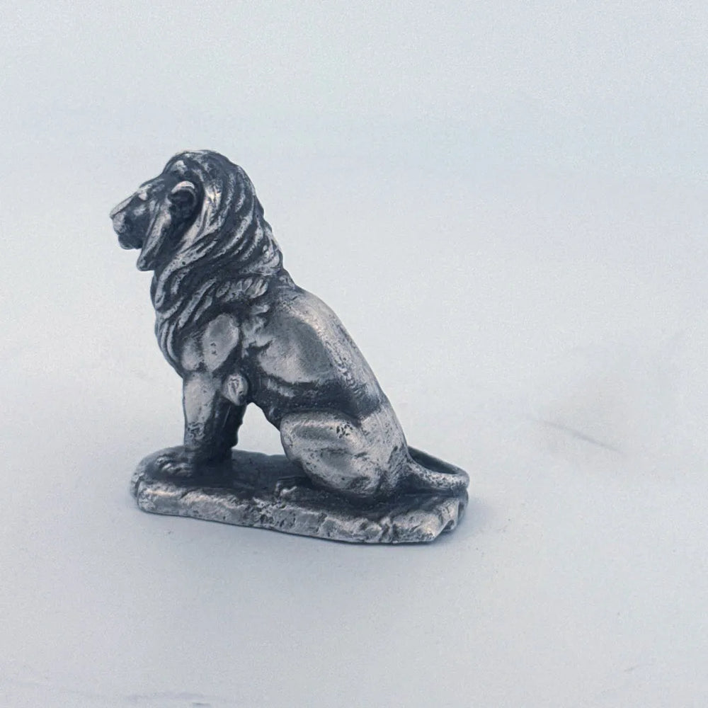 Lion hand-poured 999+ silver statue by Gold Spartan