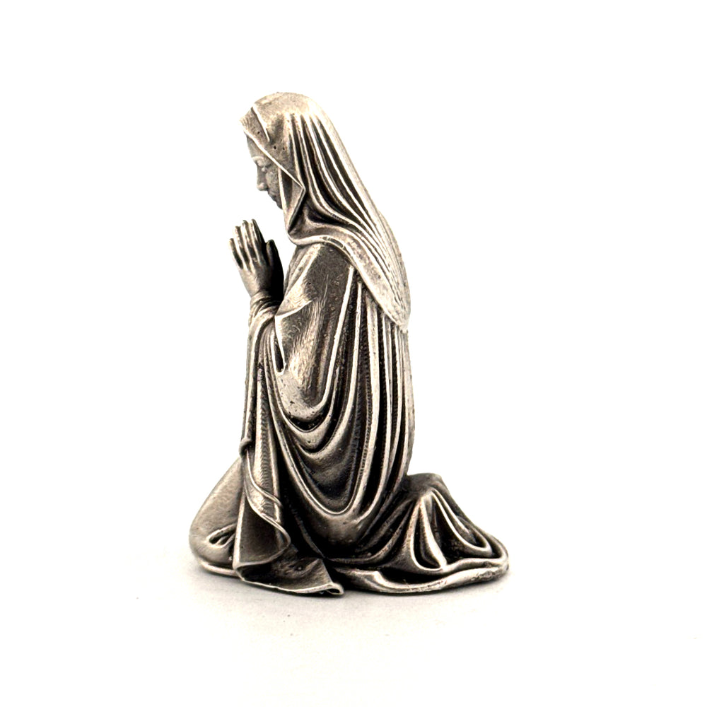 Mary Praying