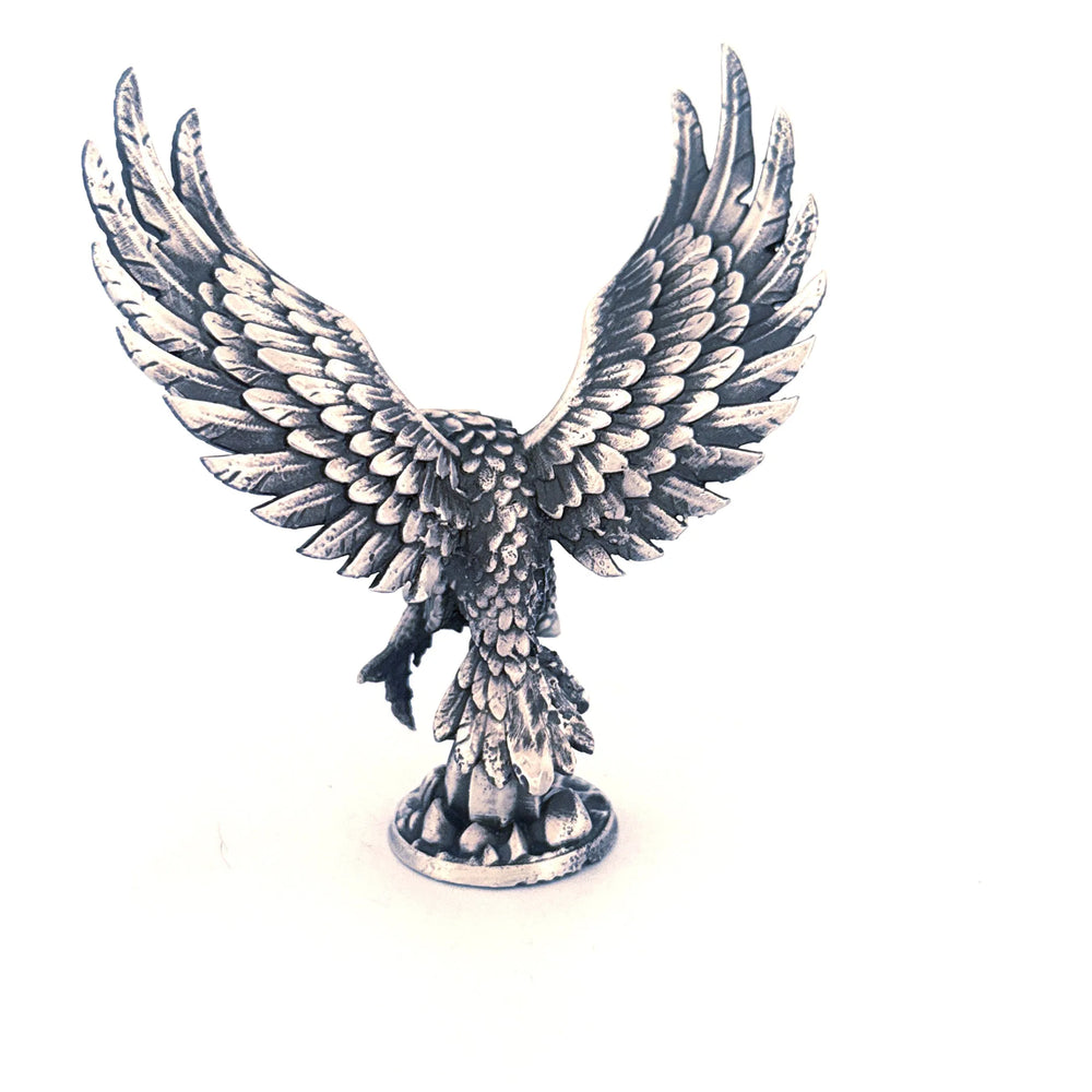 Eagle hand-poured 999+ silver statue by Gold Spartan