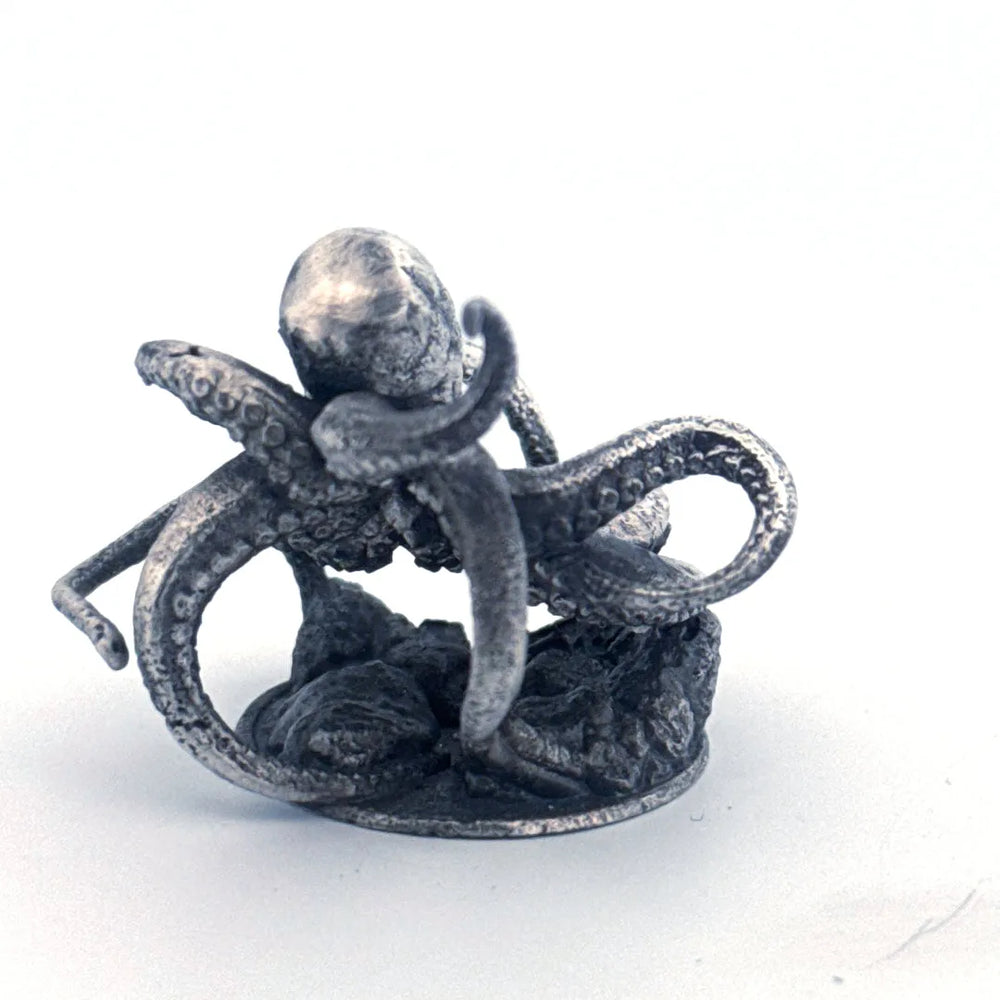 The Kraken hand-poured 999+ silver statue by Gold Spartan