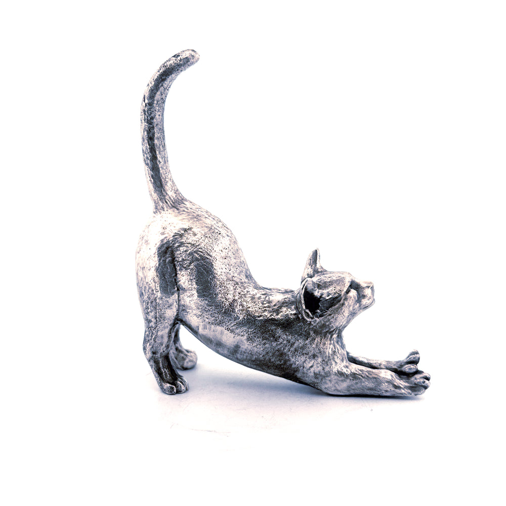 Stretching Cat hand-poured 999+ silver statue by Gold Spartan