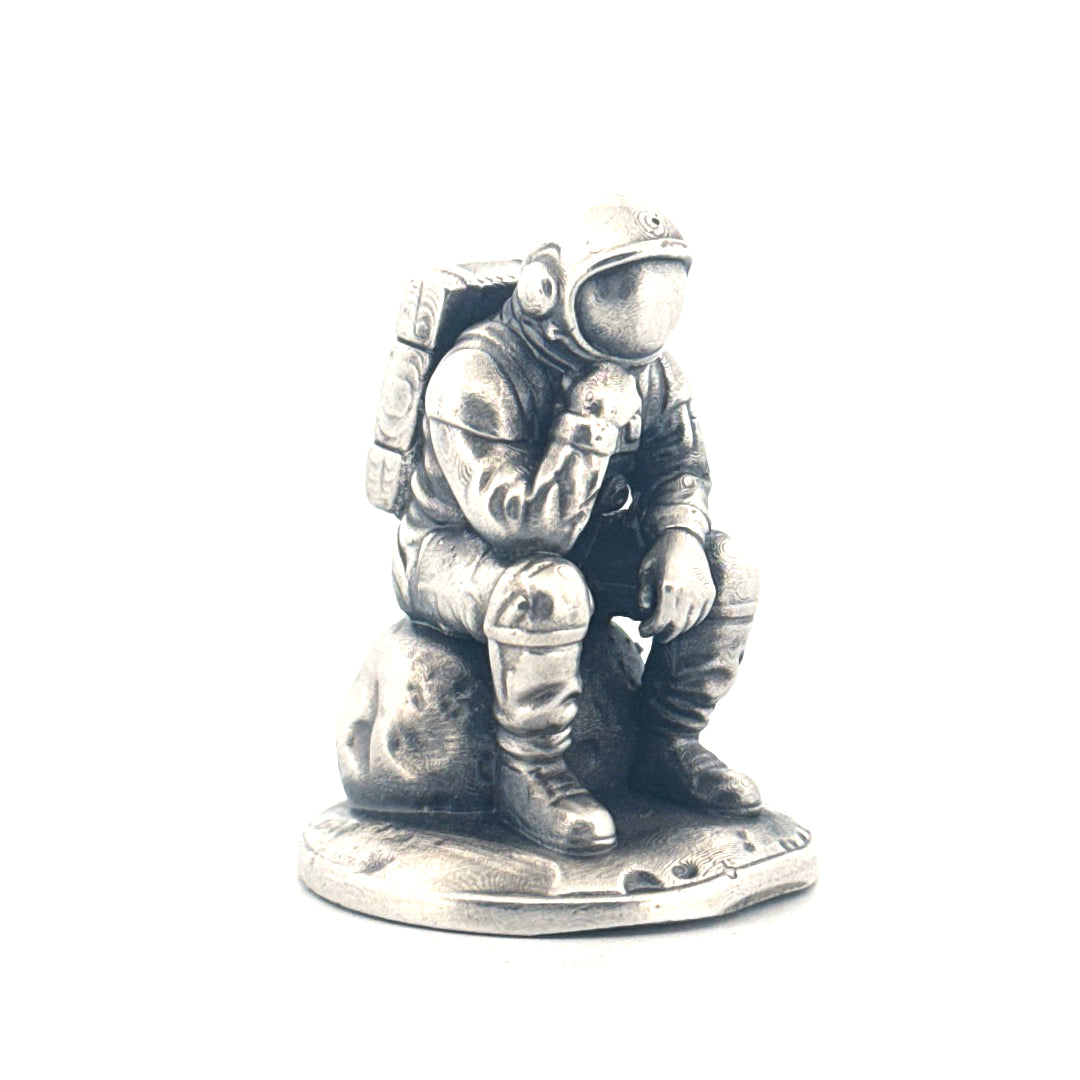 Astronaut Thinker