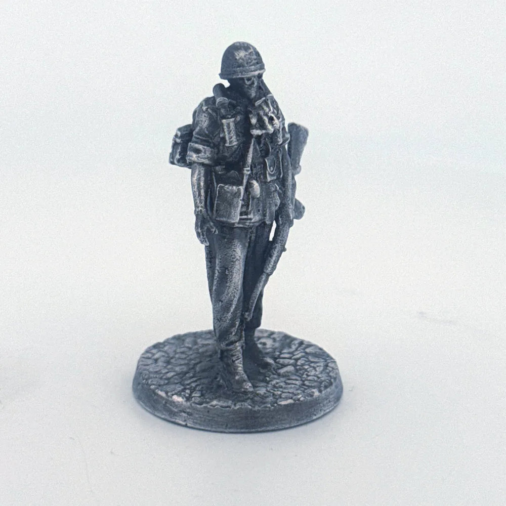 Soldier - Marching hand-poured 999+ silver statue by Gold Spartan