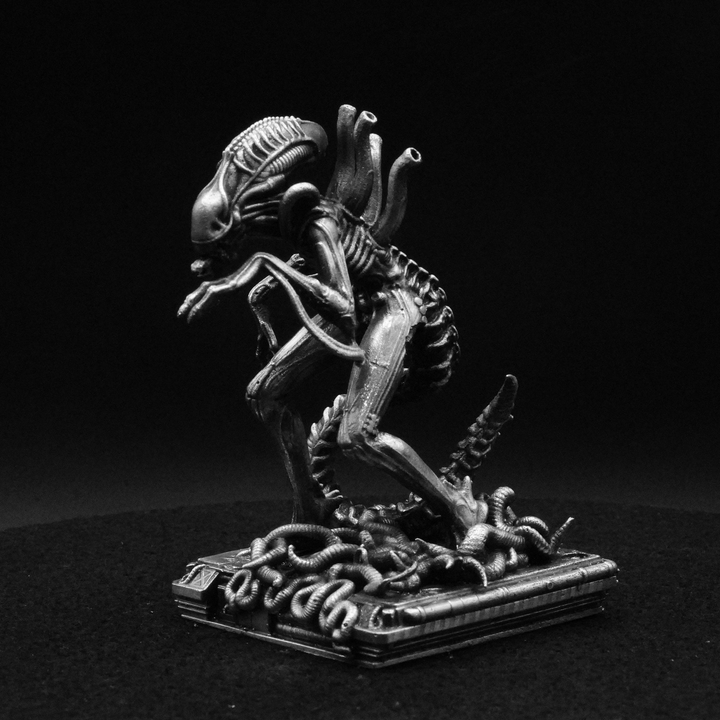 Alien Warrior hand poured 999 silver statue collectible by Gold Spartan