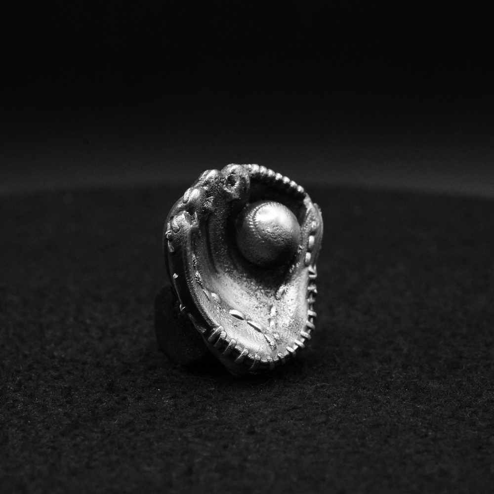 Baseball Glove hand-poured 999+ silver statue by Gold Spartan