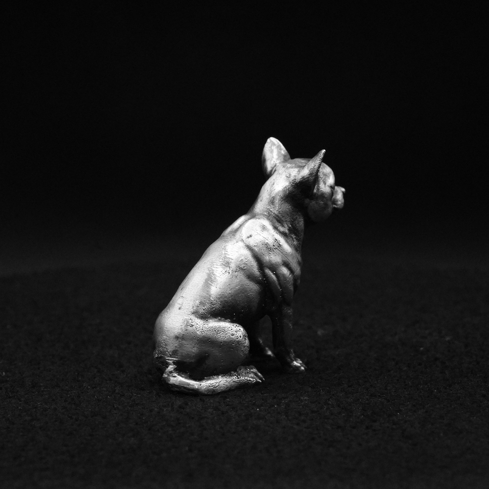 Chihuahua hand-poured 999+ silver statue by Gold Spartan