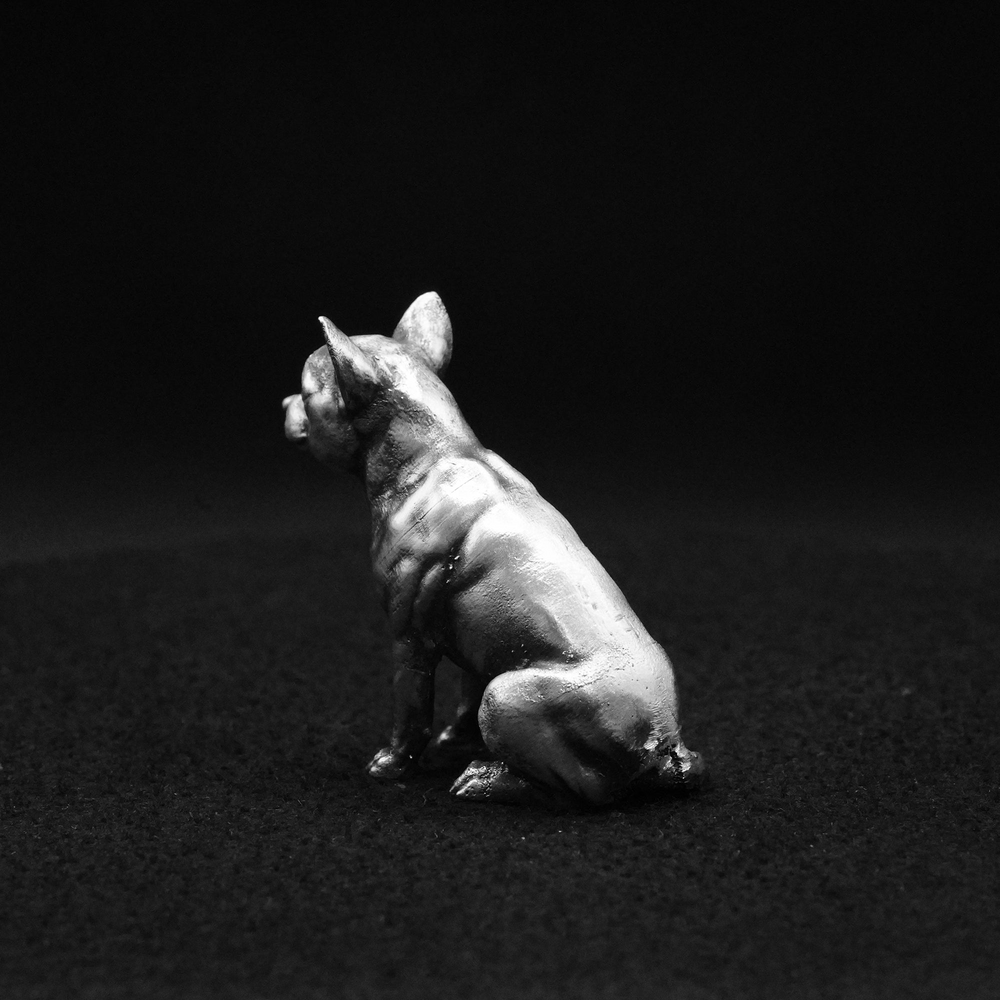 Chihuahua hand-poured 999+ silver statue by Gold Spartan
