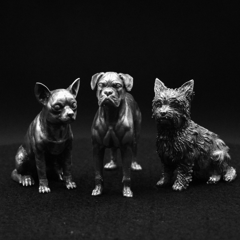 Chihuahua hand-poured 999+ silver statue by Gold Spartan