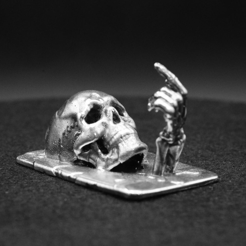 Dripping Skull hand-poured 999+ silver statue by Gold Spartan