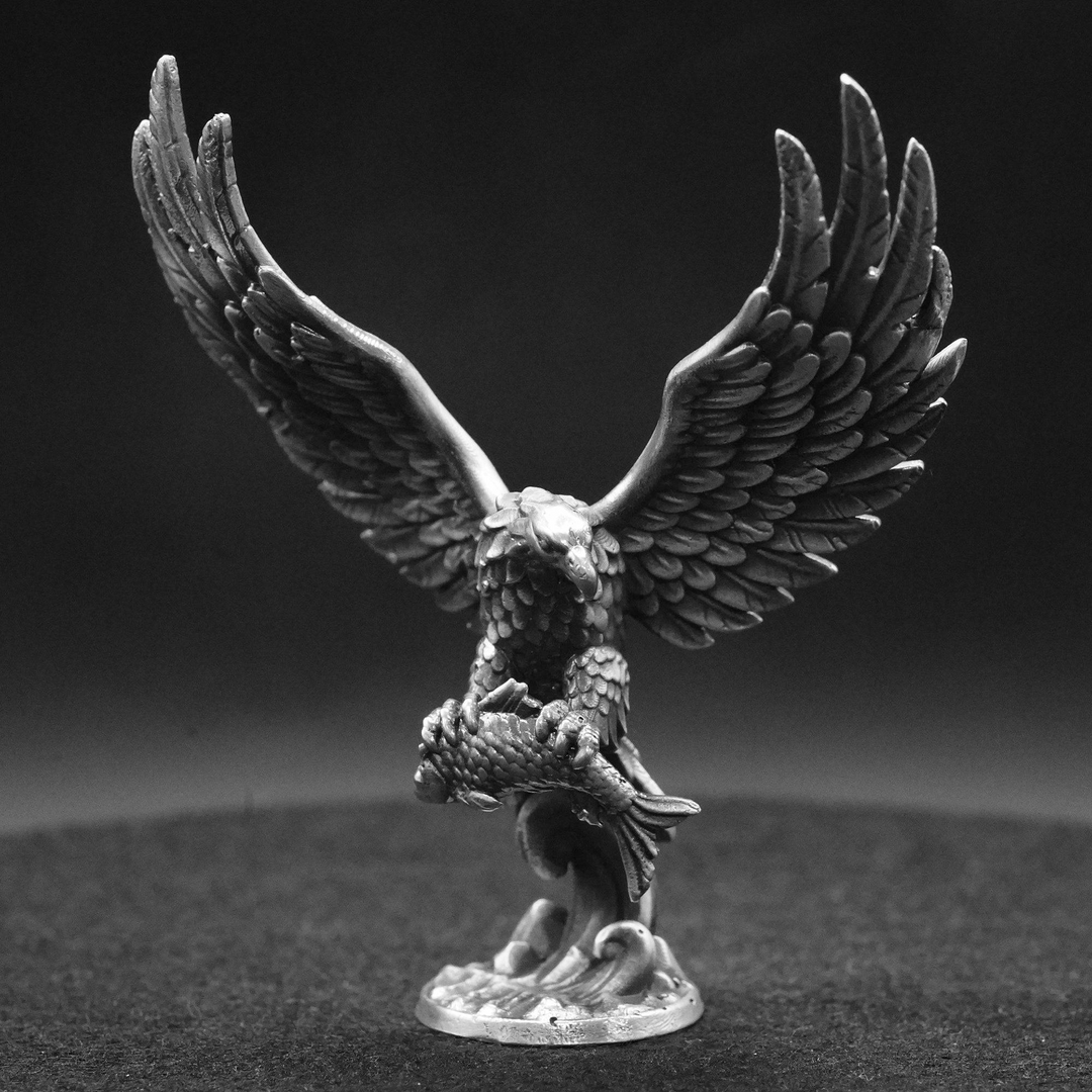 Eagle hand poured 999 silver statue collectible by Gold Spartan