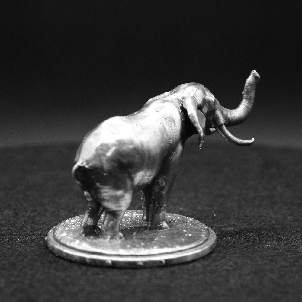 Elephant hand-poured 999+ silver statue by Gold Spartan