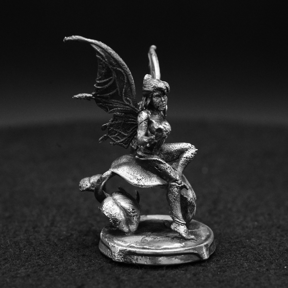 Fairy hand-poured 999+ silver statue by Gold Spartan