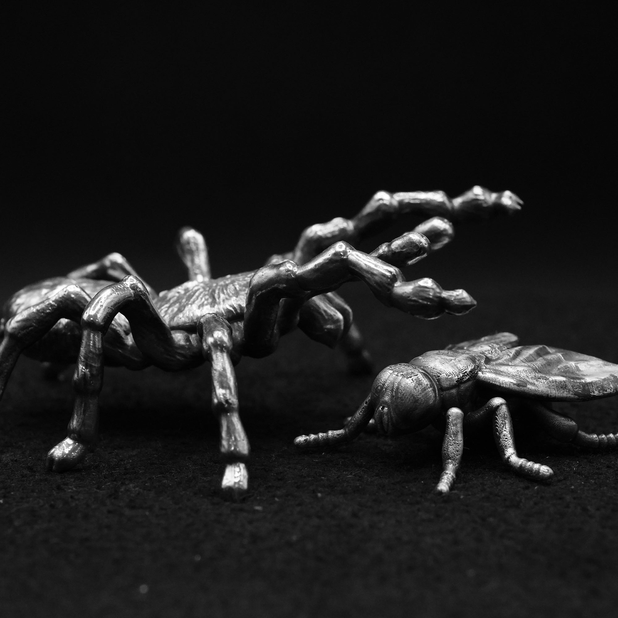 Fly hand poured 999 silver statue collectible by Gold Spartan