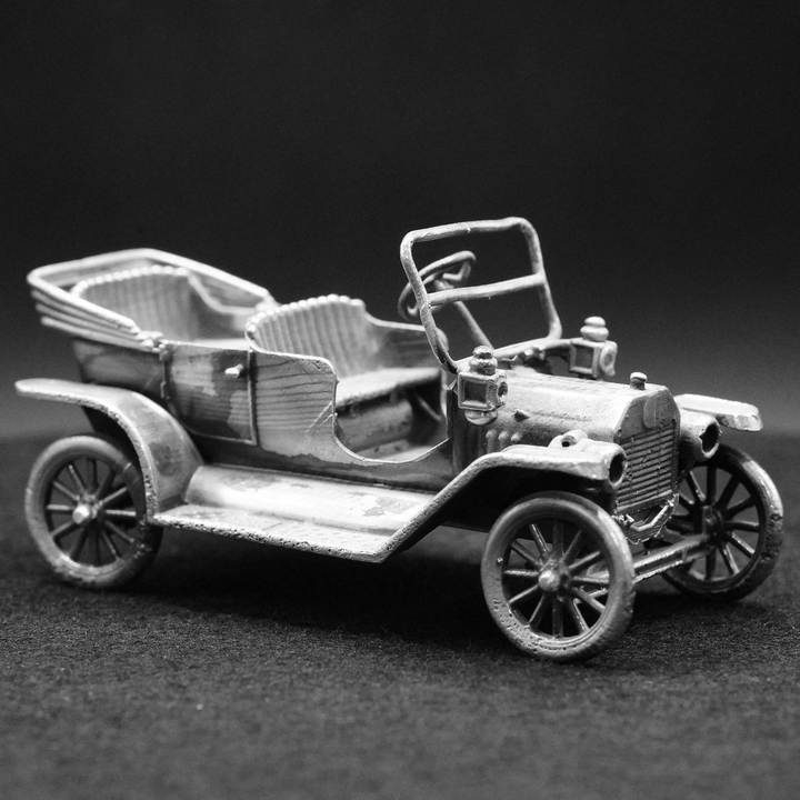 Ford Model T hand poured 999 silver statue collectible by Gold Spartan