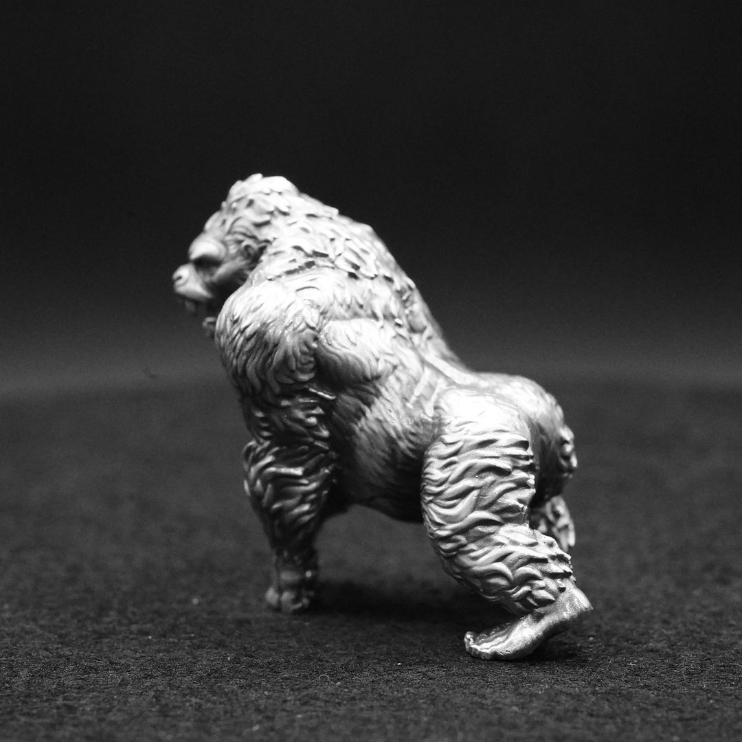 Gorilla hand poured 999 silver statue collectible by Gold Spartan