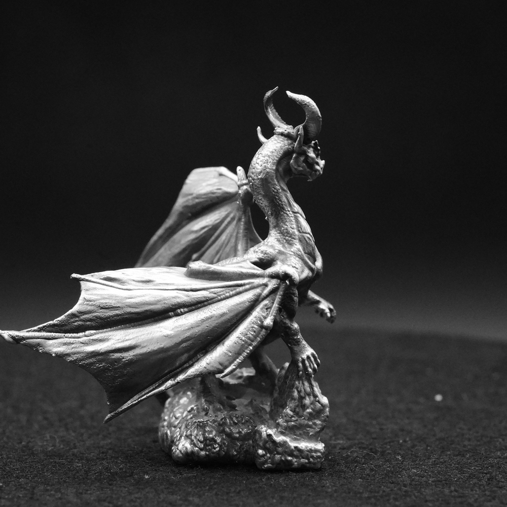 Horned Dragon hand-poured 999+ silver statue by Gold Spartan