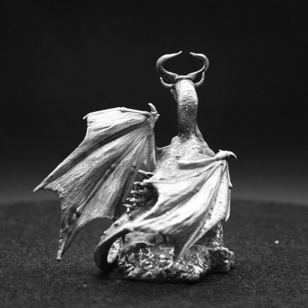 Horned Dragon hand-poured 999+ silver statue by Gold Spartan