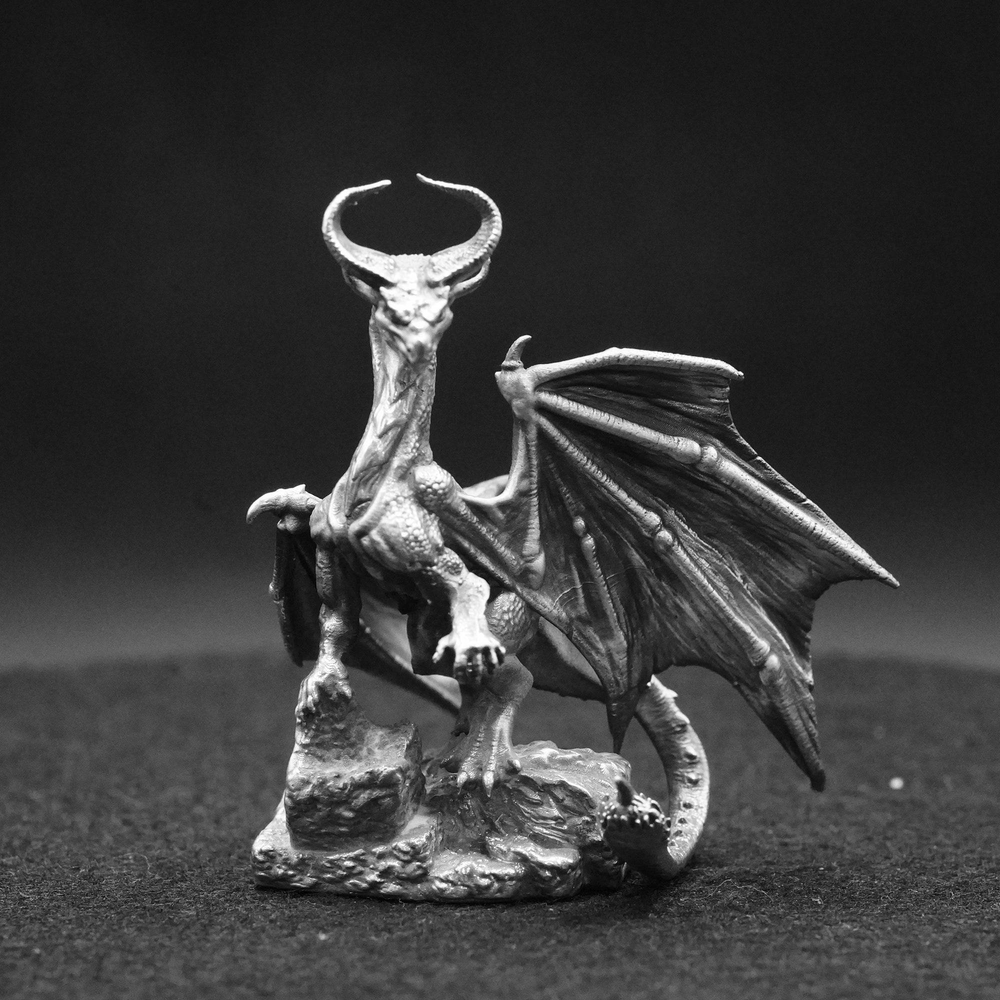 Horned Dragon hand-poured 999+ silver statue by Gold Spartan