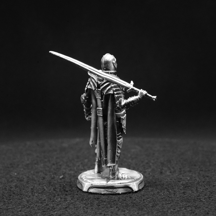 Knight hand poured 999 silver statue collectible by Gold Spartan