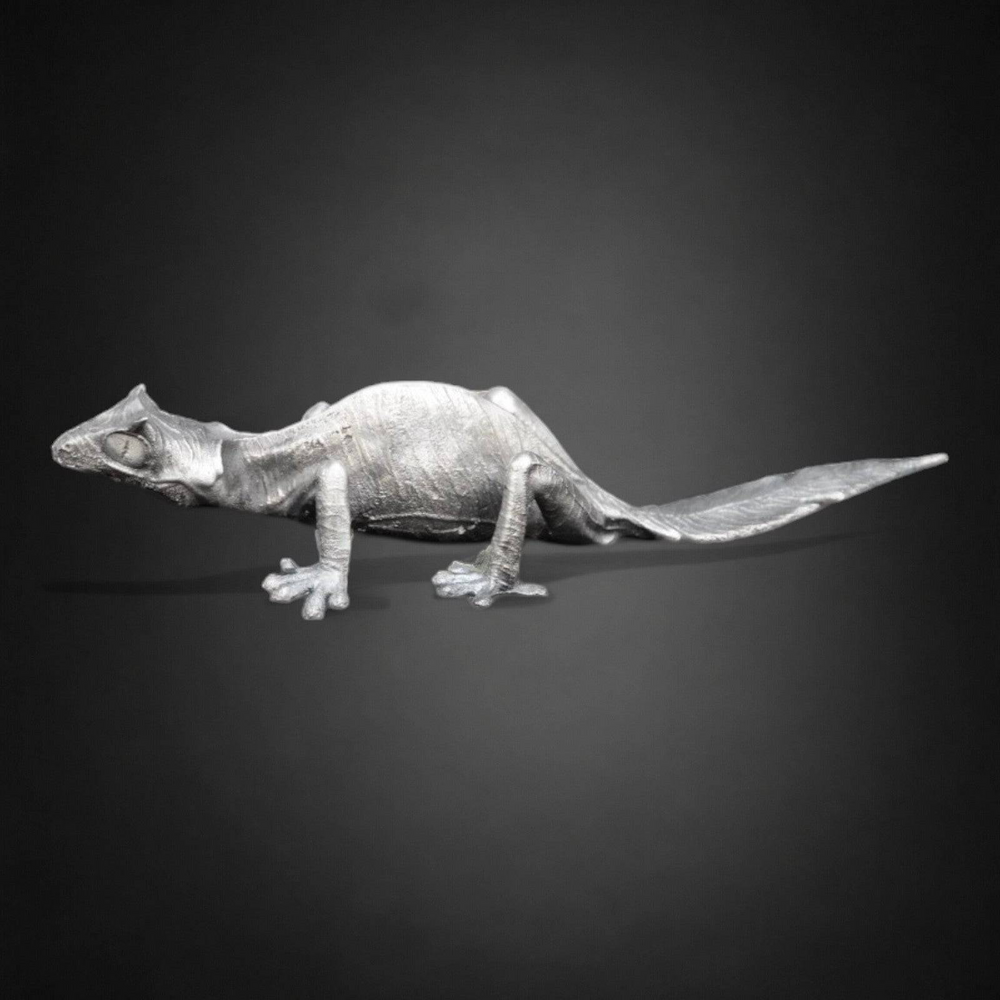 Leaf Tailed Gecko hand-poured 999+ silver statue by Gold Spartan