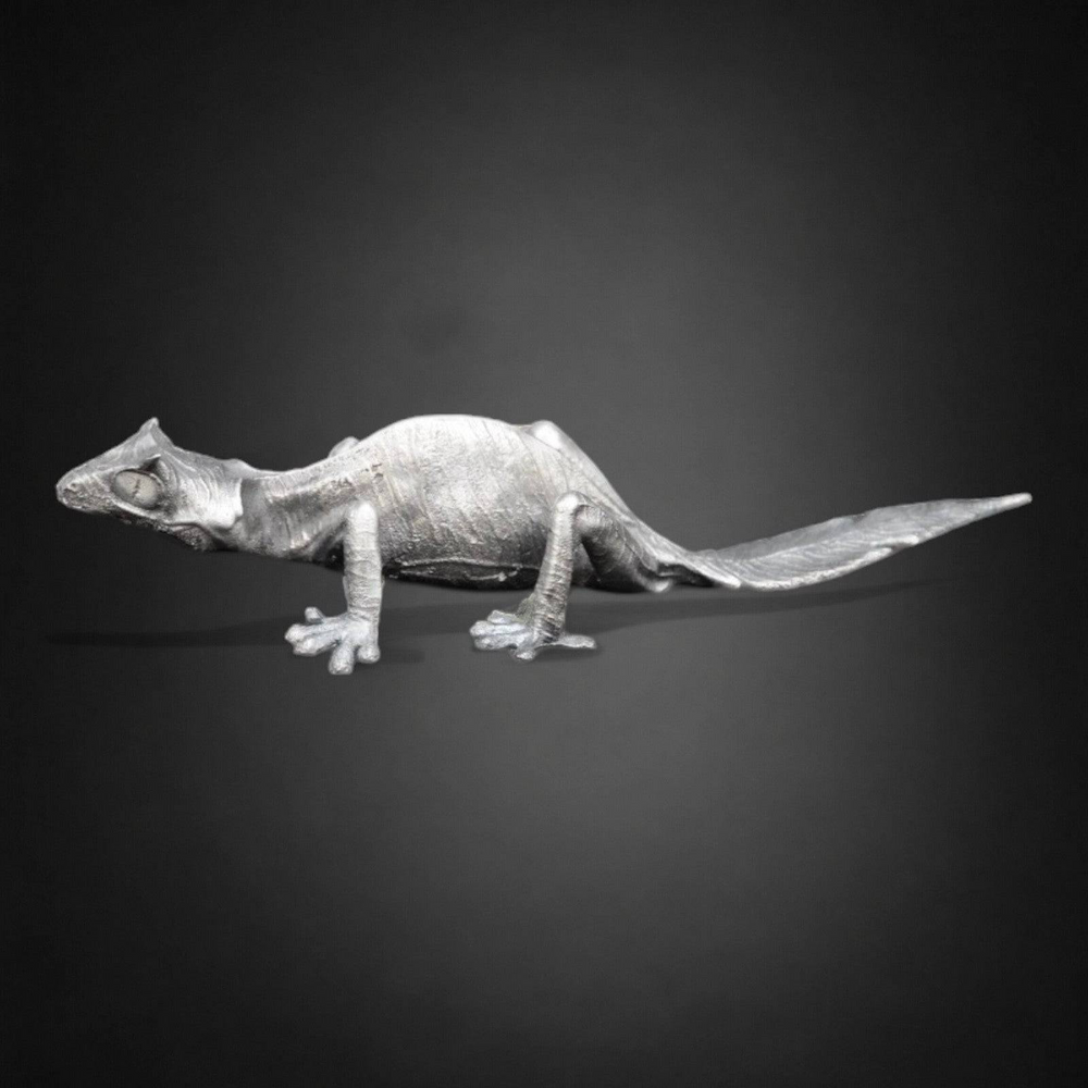 Leaf Tailed Gecko hand poured 999 silver statue collectible by Gold Spartan