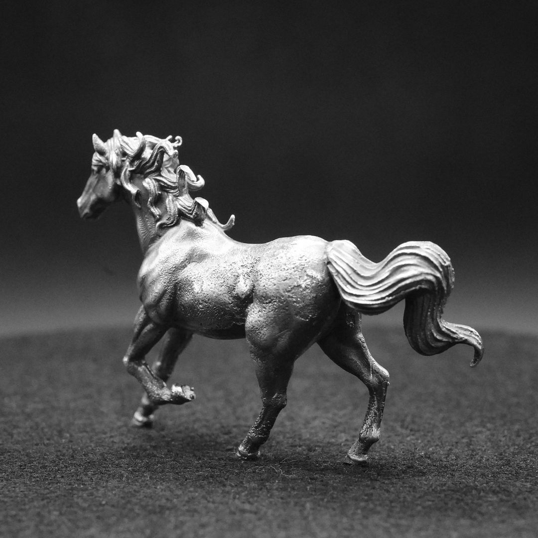 Mustang hand poured 999 silver statue collectible by Gold Spartan