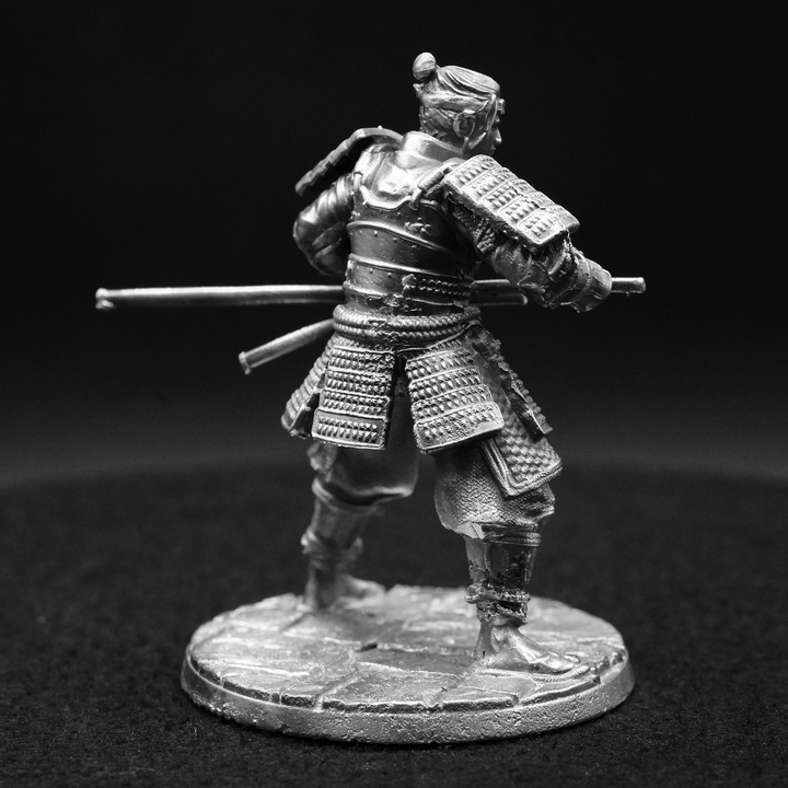 Samurai hand poured 999 silver statue collectible by Gold Spartan