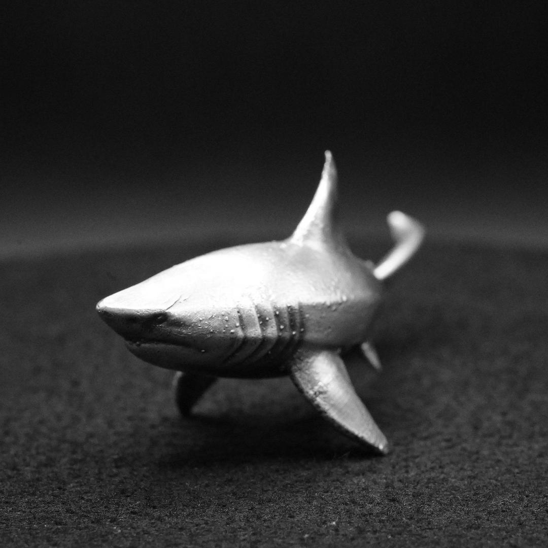 Shark hand poured 999 silver statue collectible by Gold Spartan