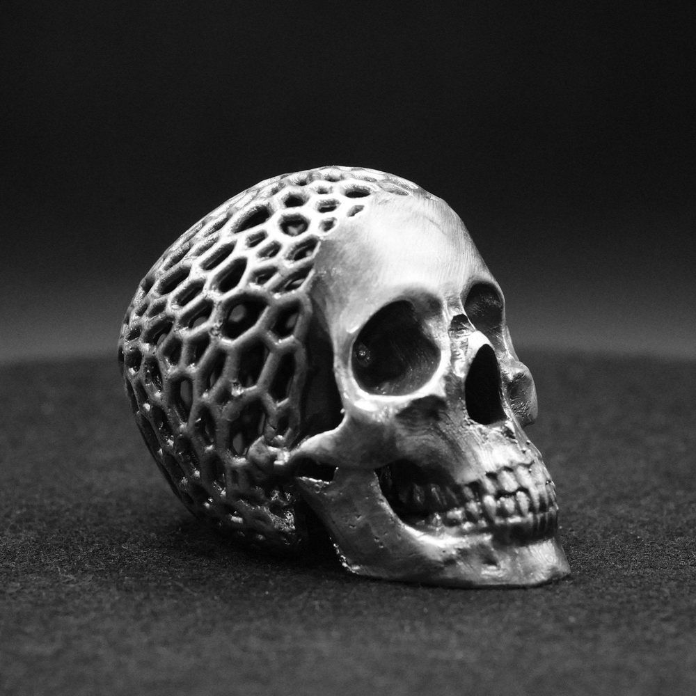 Skull Mesh hand-poured 999+ silver statue by Gold Spartan
