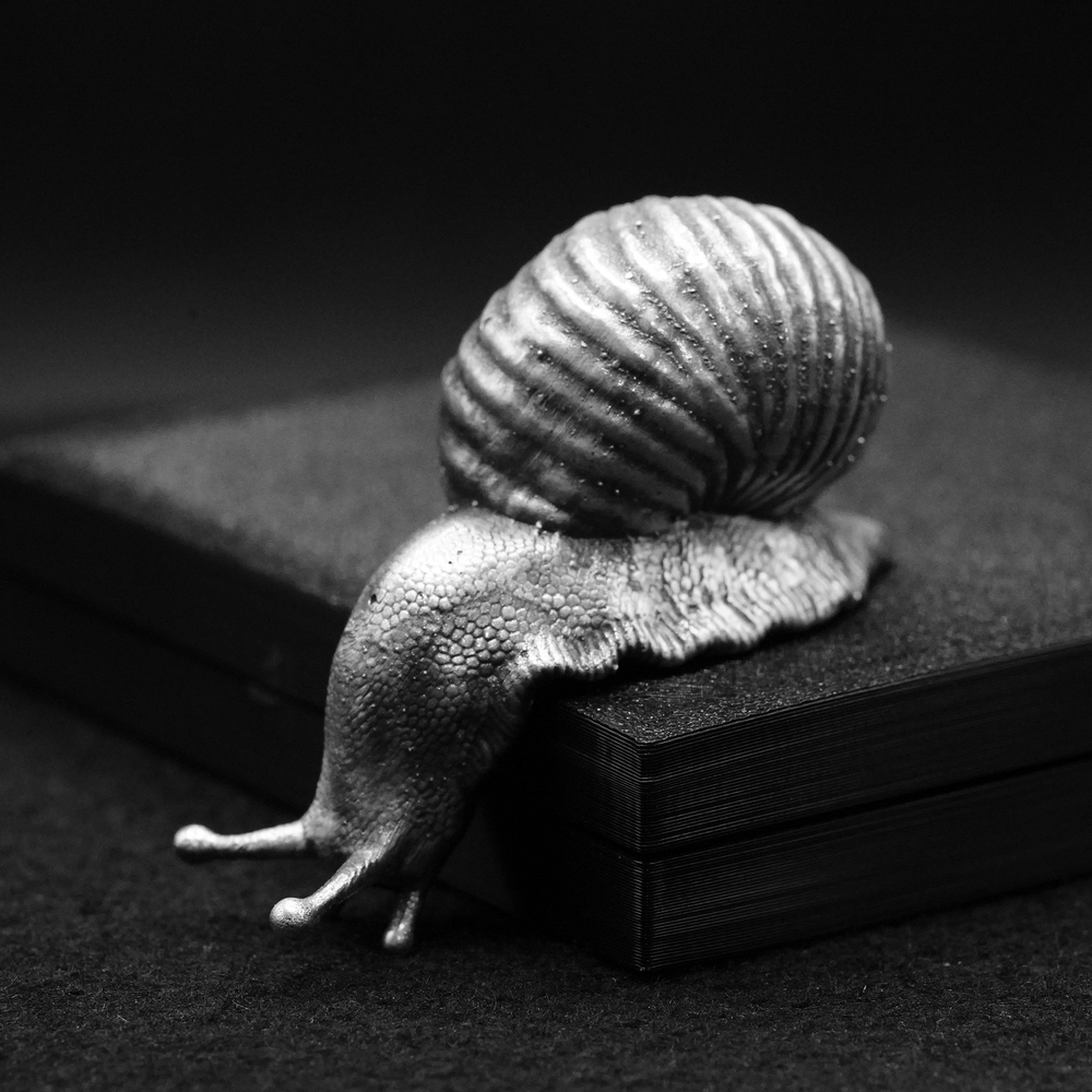 Snail V2 hand-poured 999+ silver statue by Gold Spartan