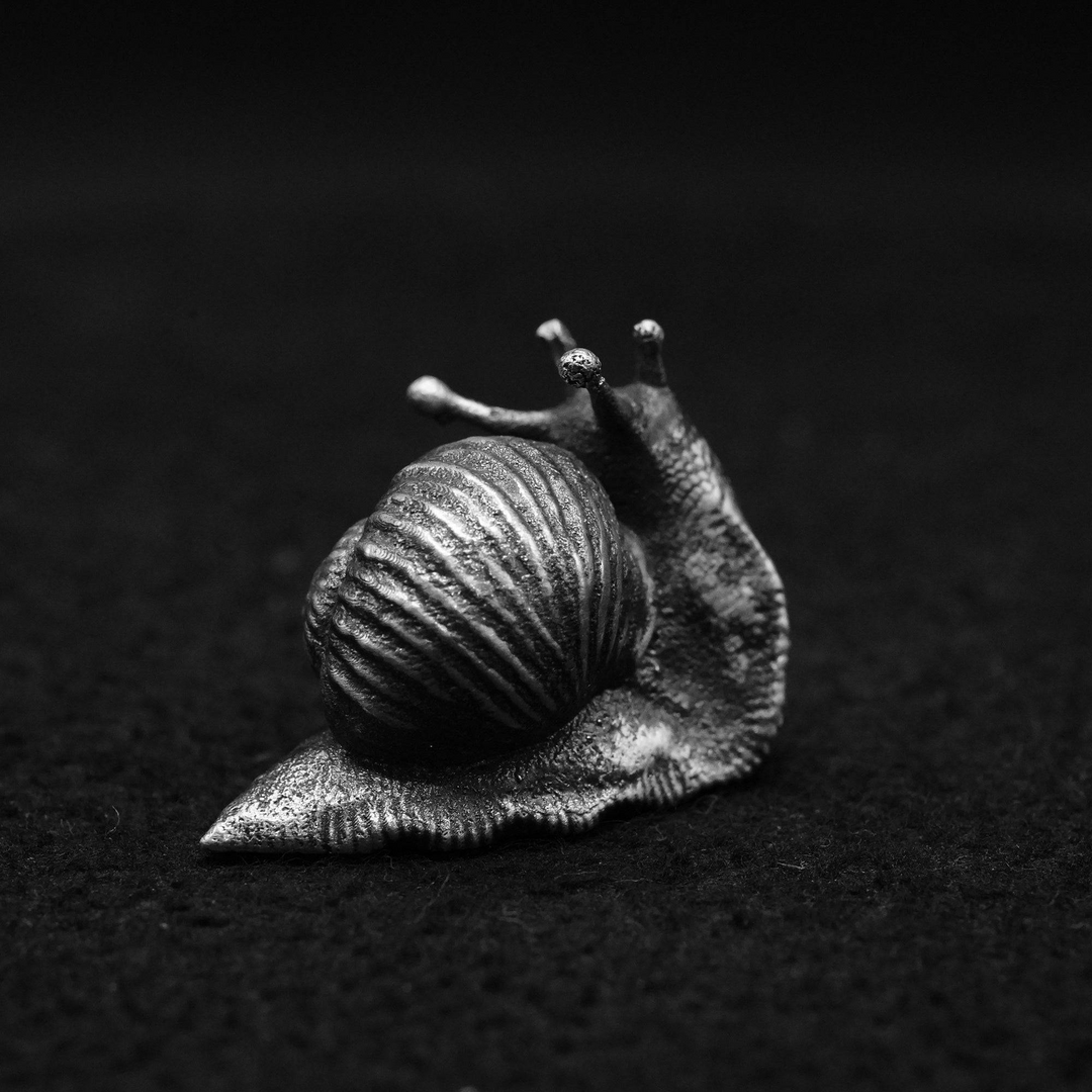 Snail hand poured 999 silver statue collectible by Gold Spartan