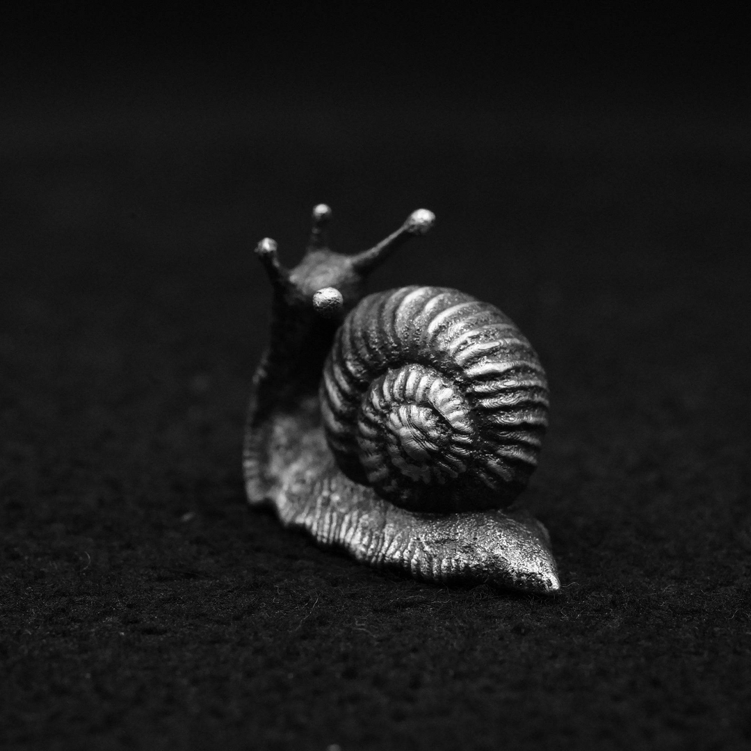 Snail hand poured 999 silver statue collectible by Gold Spartan