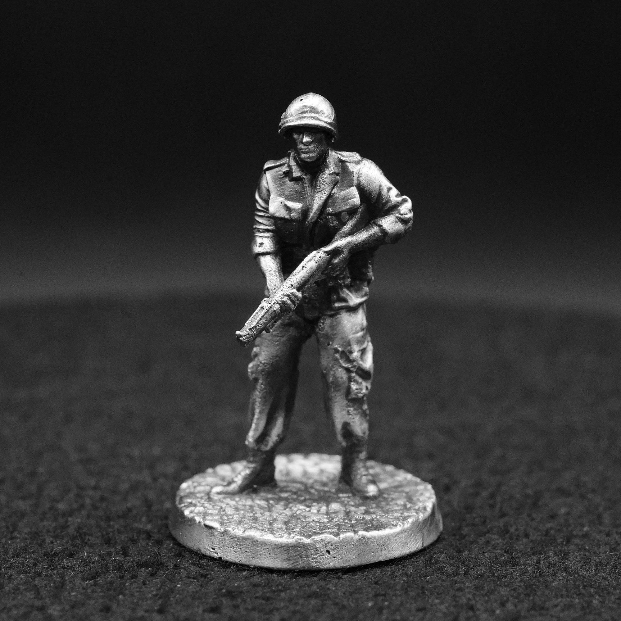 Soldier - Grenade Launcher hand poured 999 silver statue collectible by Gold Spartan