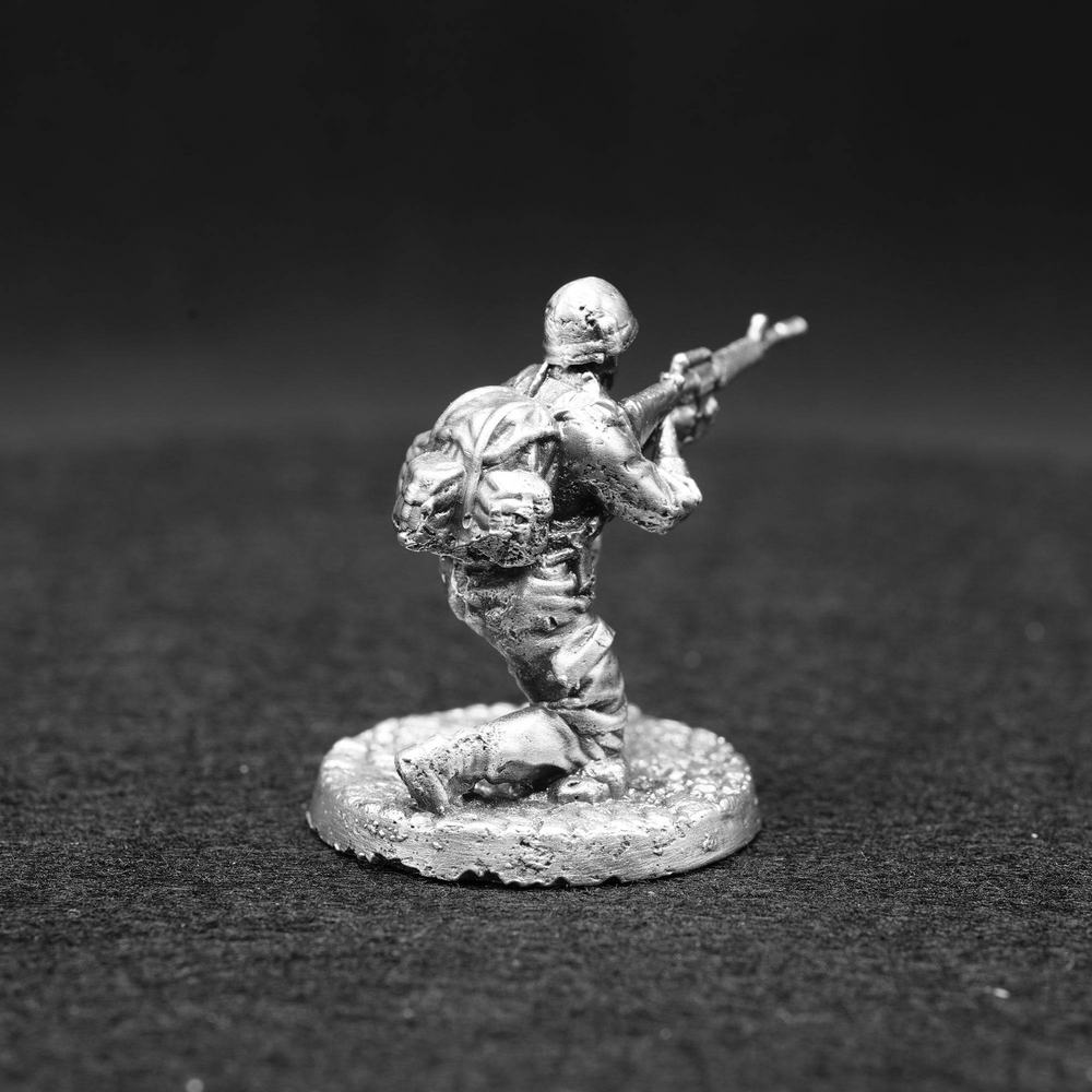 Soldier Rifleman hand-poured 999+ silver statue by Gold Spartan