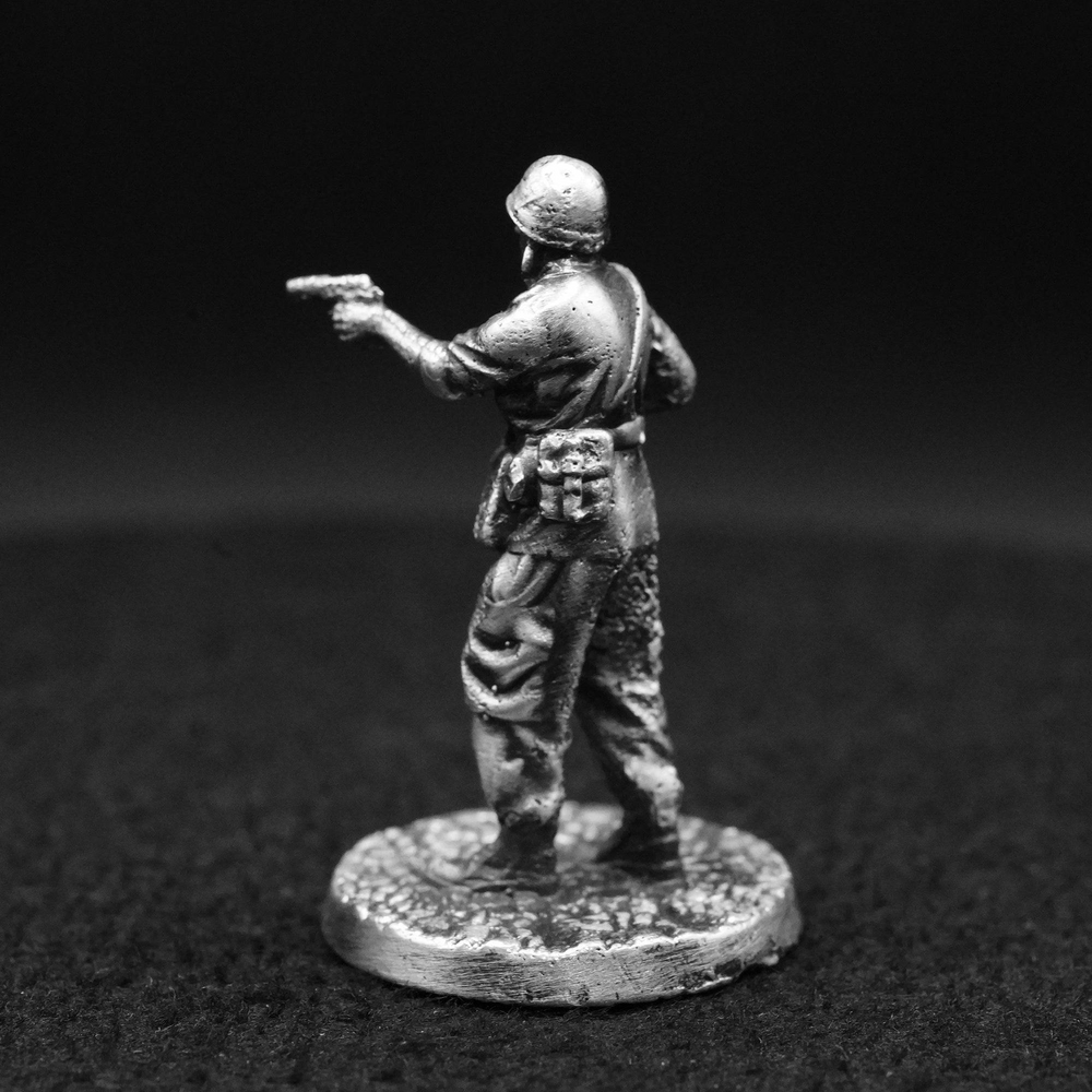 Soldier - Watchman hand-poured 999+ silver statue by Gold Spartan