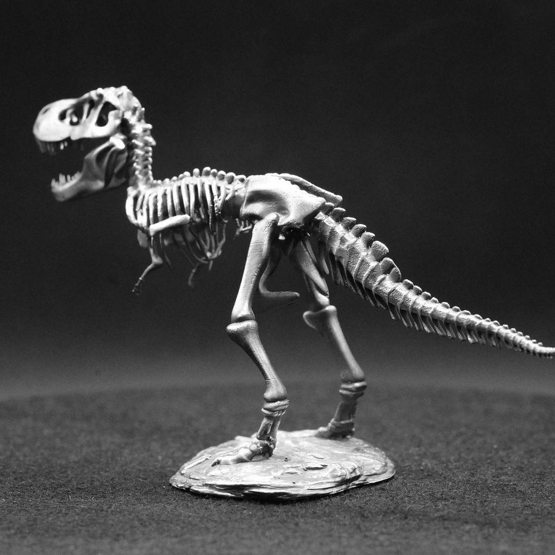 T-Rex Skeleton hand poured 999 silver statue collectible by Gold Spartan