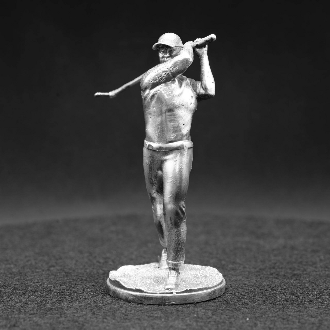 Tiger Woods hand poured 999 silver statue collectible by Gold Spartan