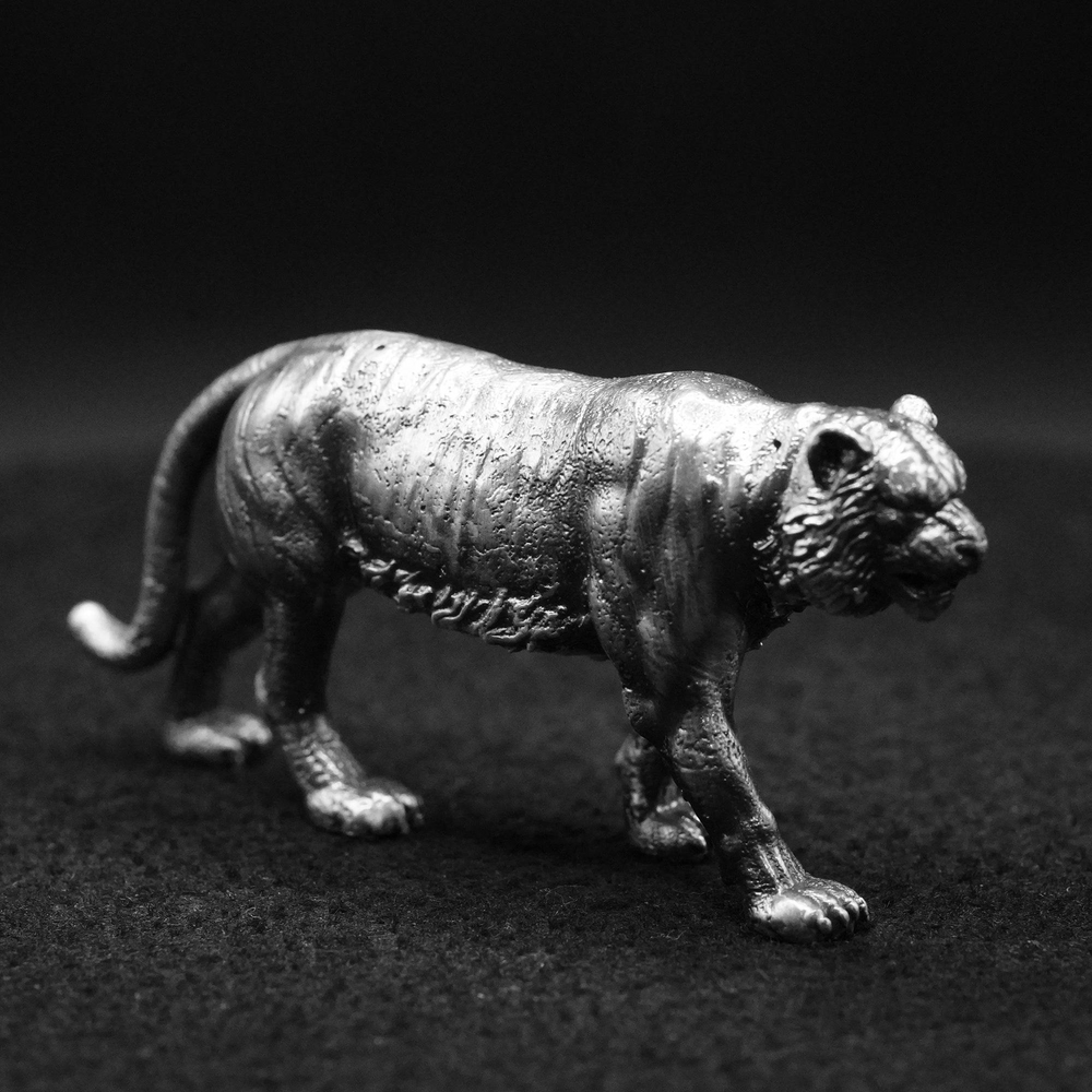 Tiger hand-poured 999+ silver statue by Gold Spartan
