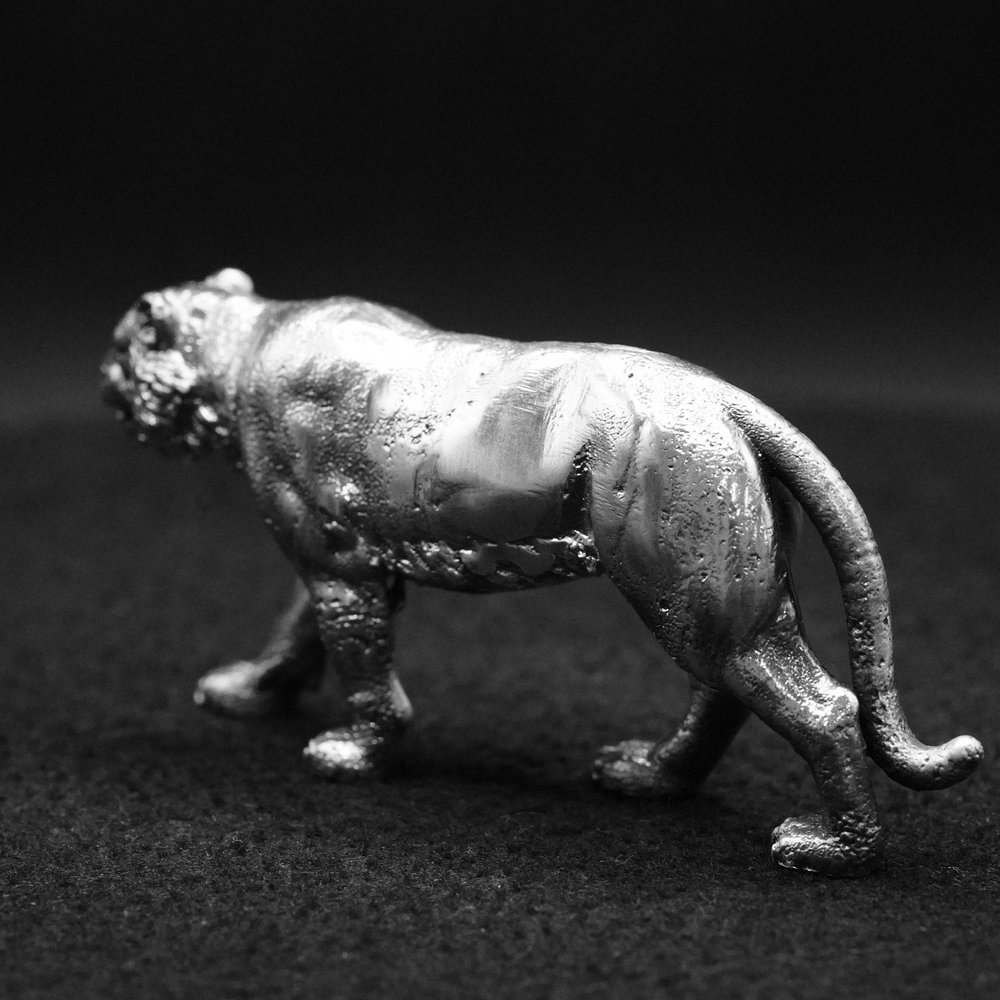 Tiger hand-poured 999+ silver statue by Gold Spartan