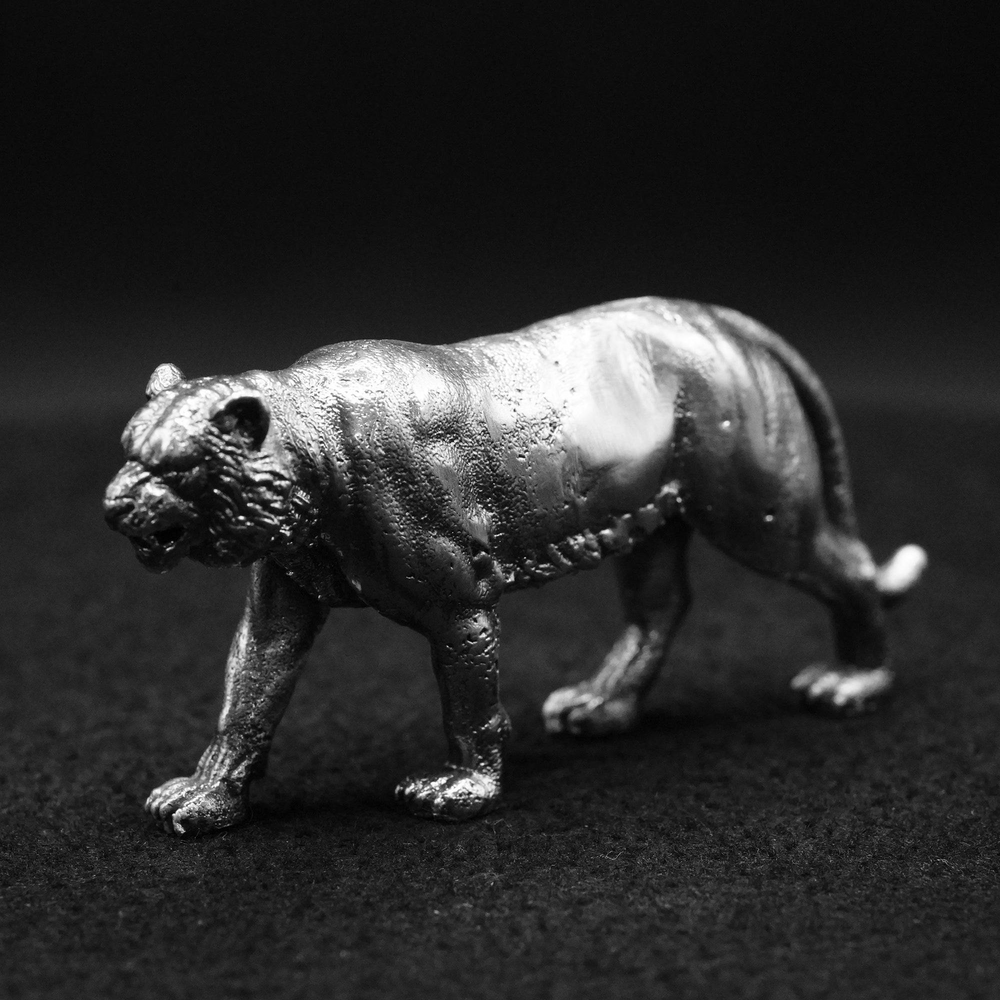 Tiger hand-poured 999+ silver statue by Gold Spartan