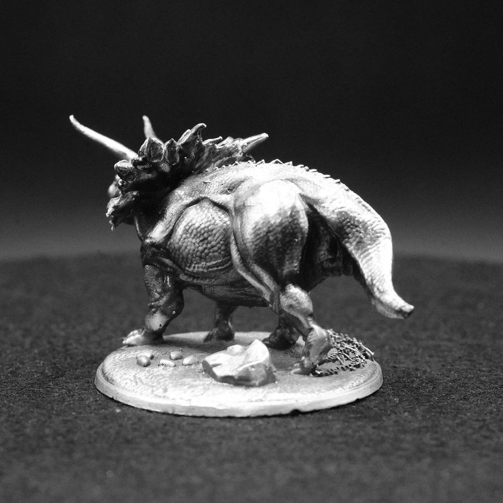 Triceratops hand-poured 999+ silver statue by Gold Spartan