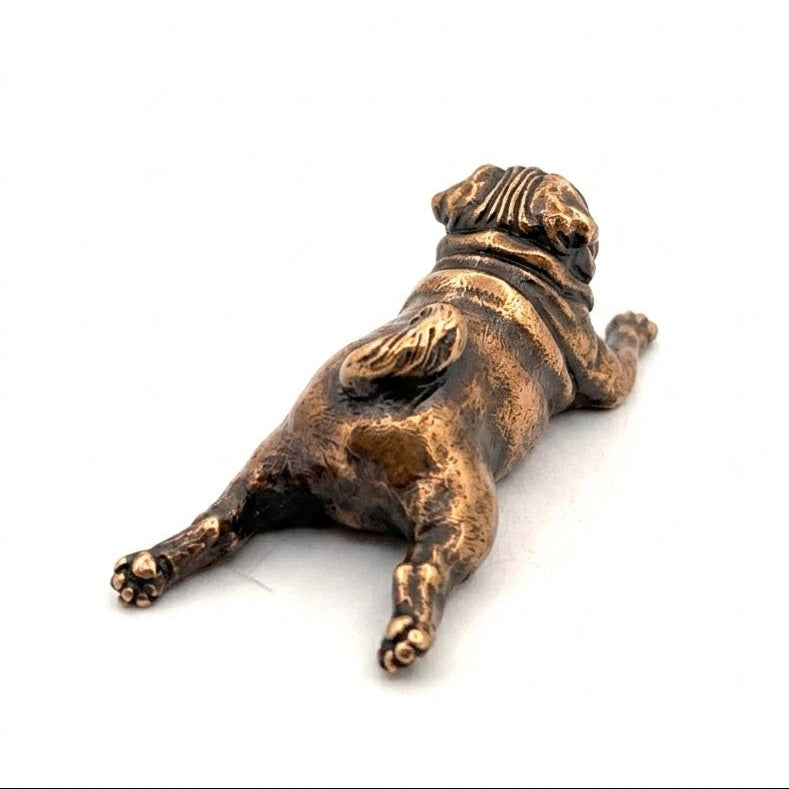 Lazy Pug