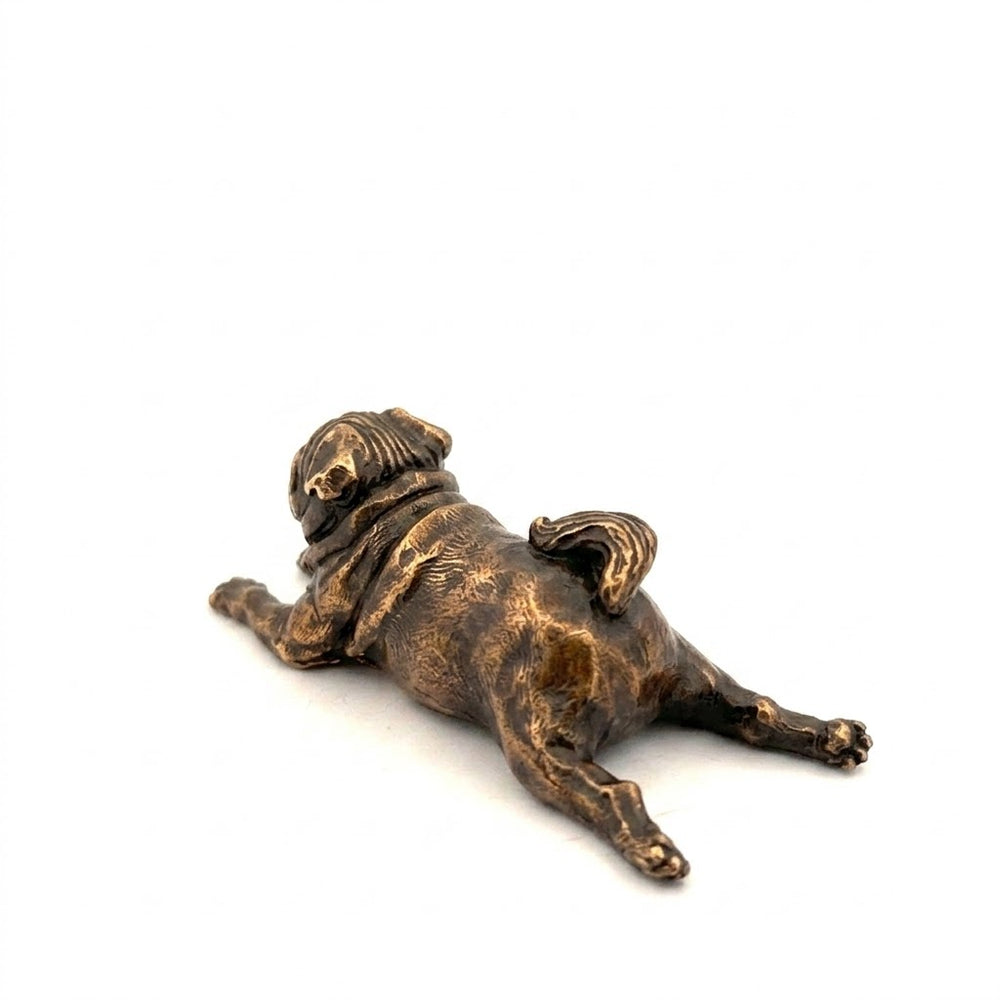 Lazy Pug