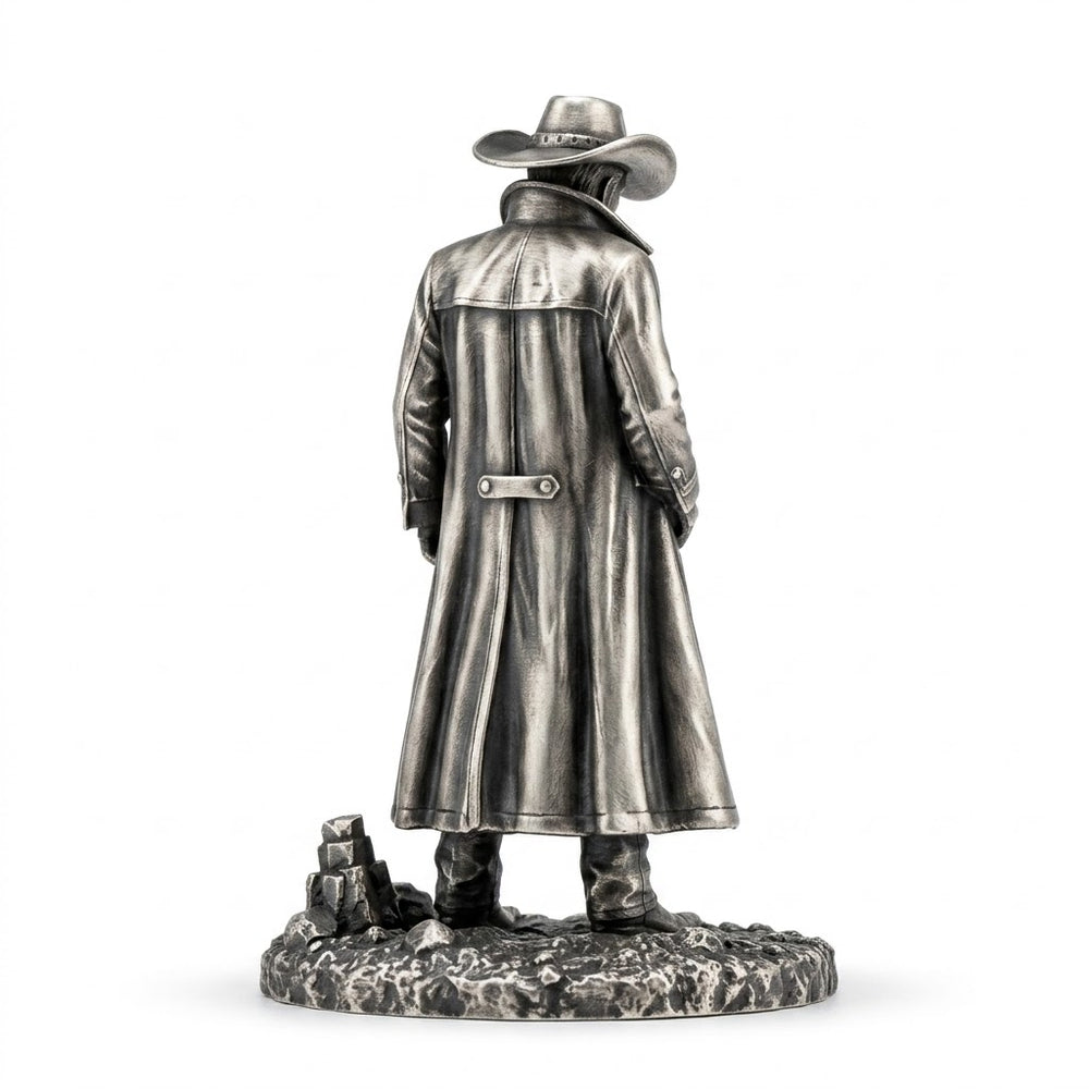 Gunslinger hand-poured 999+ silver statue by Gold Spartan