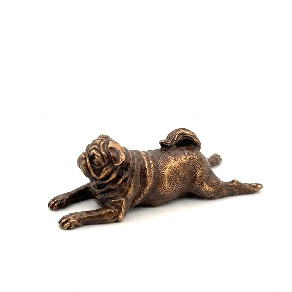 Lazy Pug